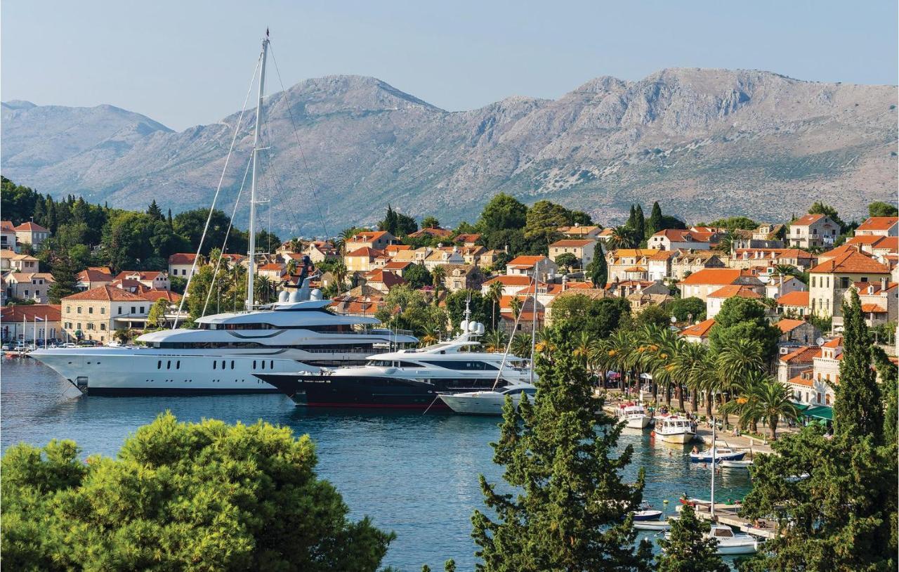 Amazing Apartment In Cavtat With House Sea View Bagian luar foto