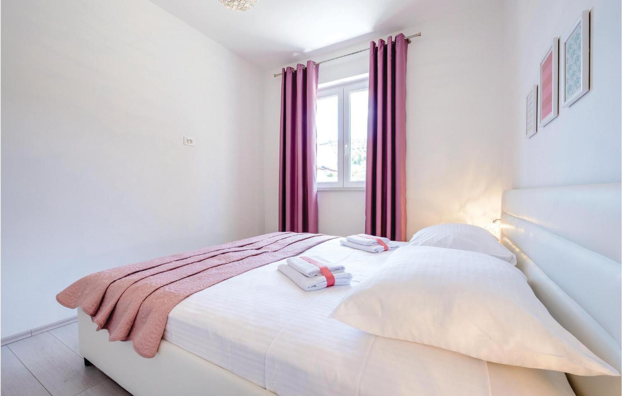 Amazing Apartment In Cavtat With House Sea View Bagian luar foto
