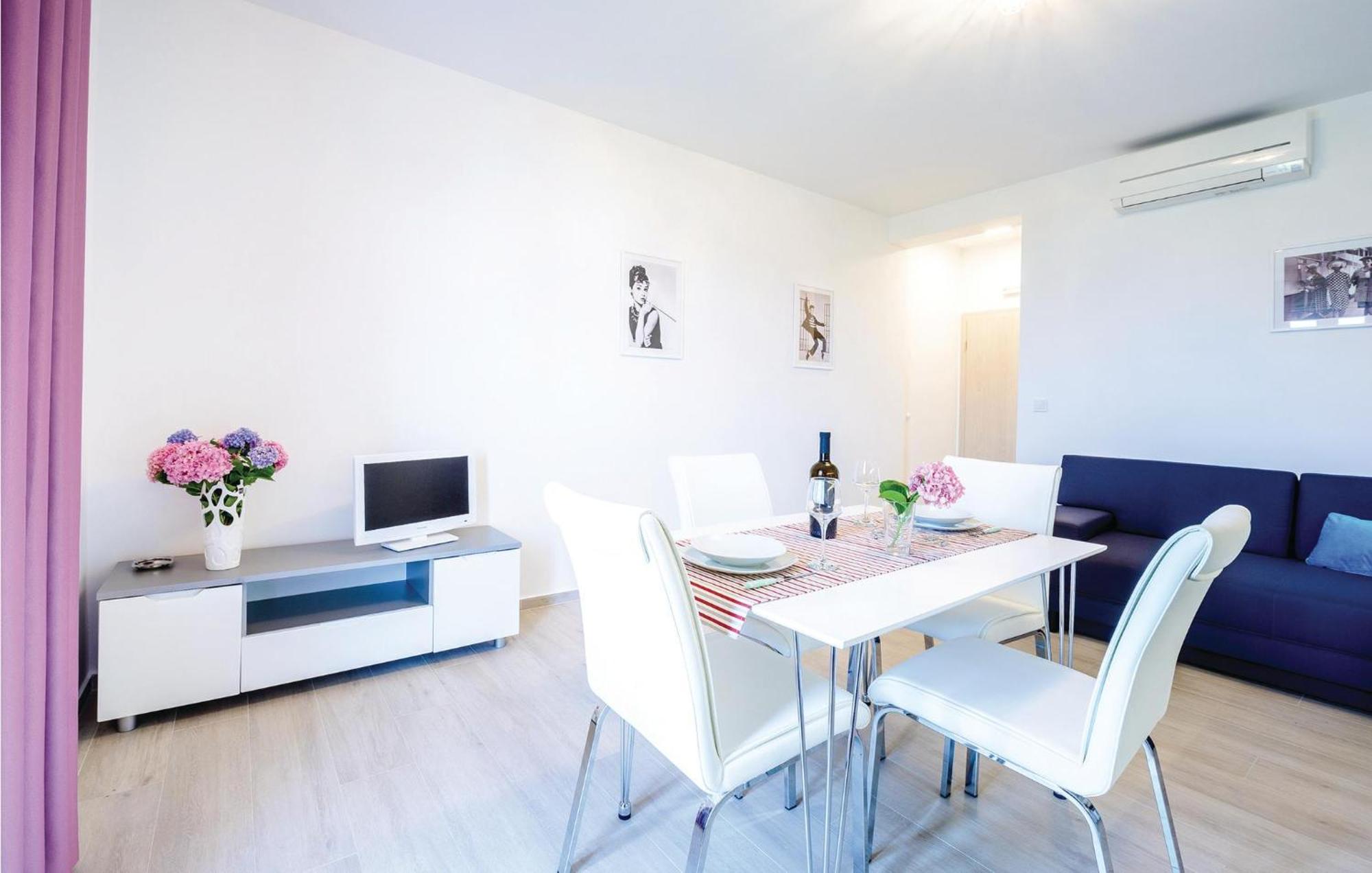 Amazing Apartment In Cavtat With House Sea View Bagian luar foto